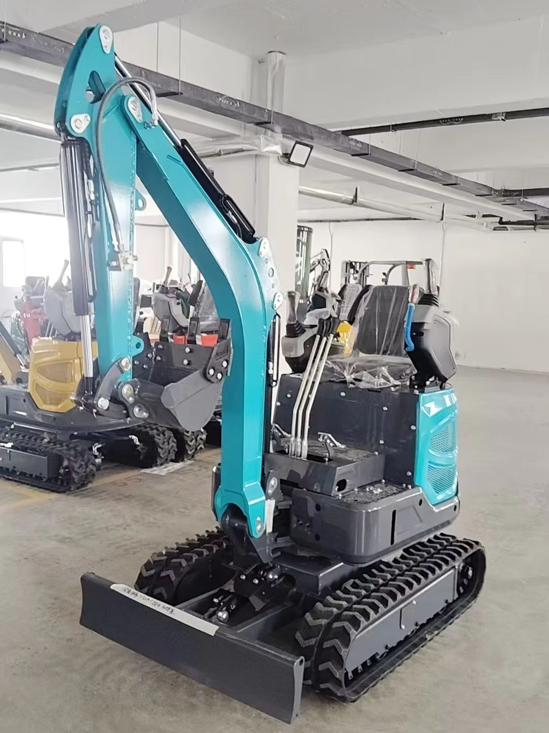 1.8 Ton Mini Excavator with At - Farming Pump For Agriculture のレビューと価格